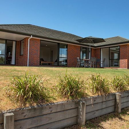 The Waterfront Ruakaka - Ruakaka Holiday Home Extérieur photo