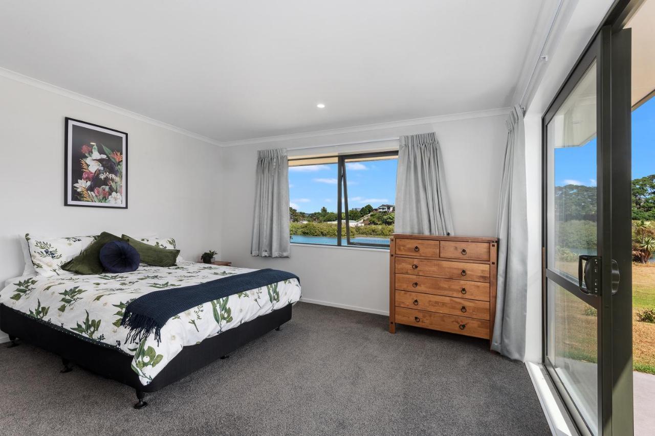 The Waterfront Ruakaka - Ruakaka Holiday Home Extérieur photo